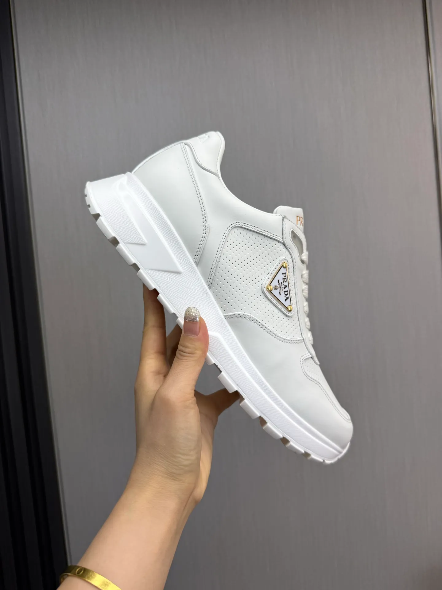 Men's shoes 💰580💰 [PRADA] Men's shoes are popular in the counter, official website is synchronized, 1 high-quality shipment ✔️Original cowhide punching + cowhide lining, 1🆚1 replica, original sole, 38-45 (45 customized, non-refundable)